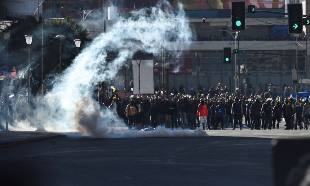 Congresso boliviano Simplifica Uso do Estado de Exceção pelo Presidente