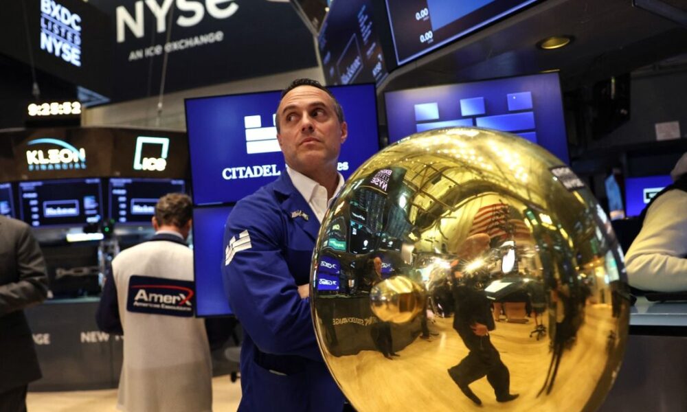 Mercado de ações de Nova York sobe com expectativa de acordo entre EUA e Irã e resultados da Nvidia