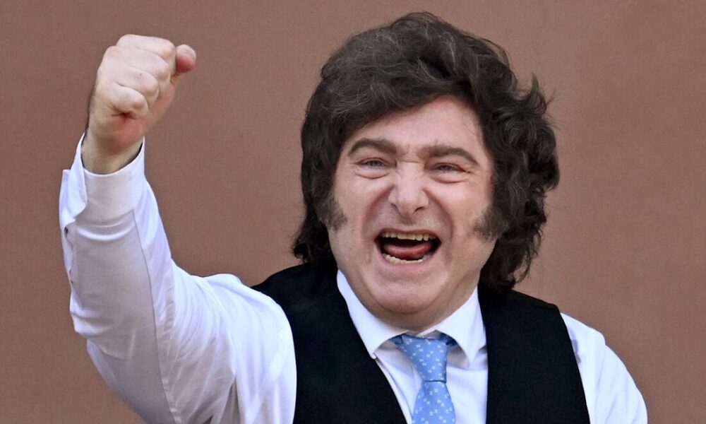 Papa pode visitar Argentina em novembro, diz Milei