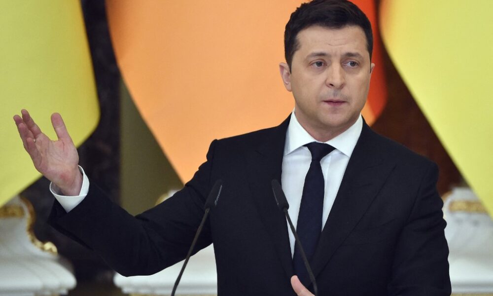 Zelenski anuncia drones ucranianos que atingem alvos na Rússia a mais de 3 mil km