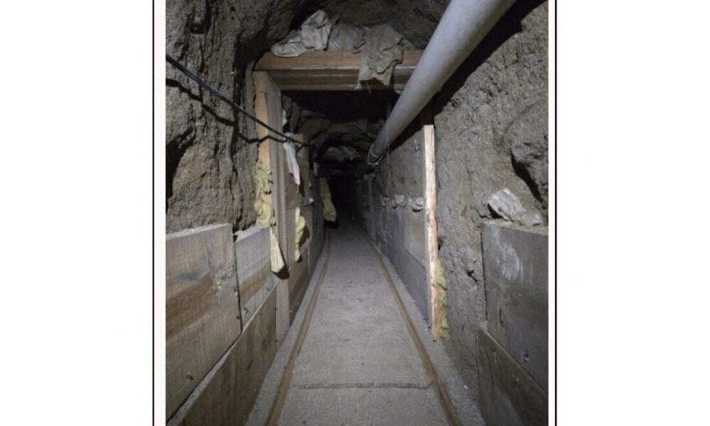 Túnel secreto usado para contrabando entre México e EUA é descoberto