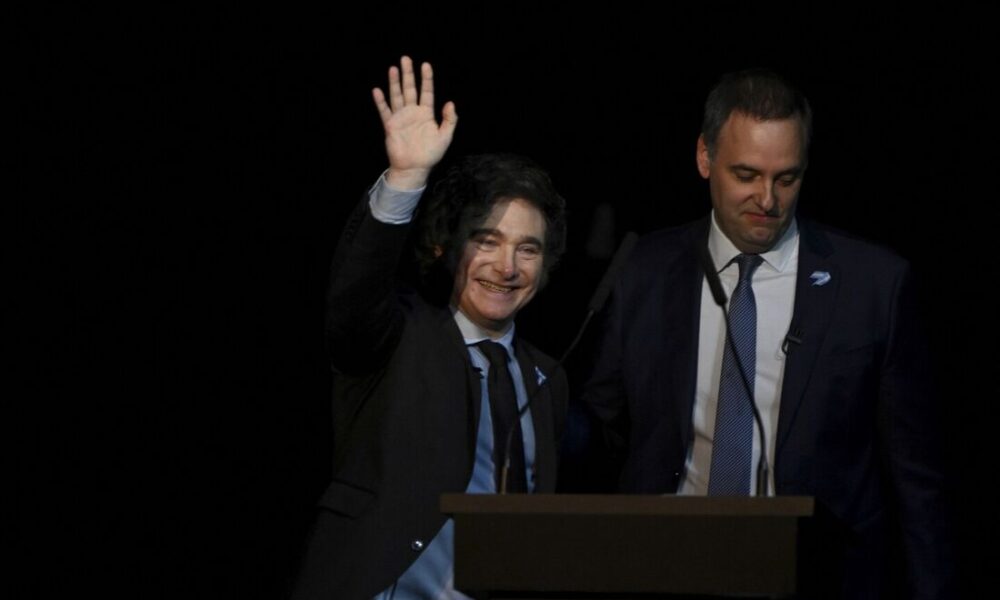 Renúncia do chefe de gabinete argentino envolve escândalo de corrupção