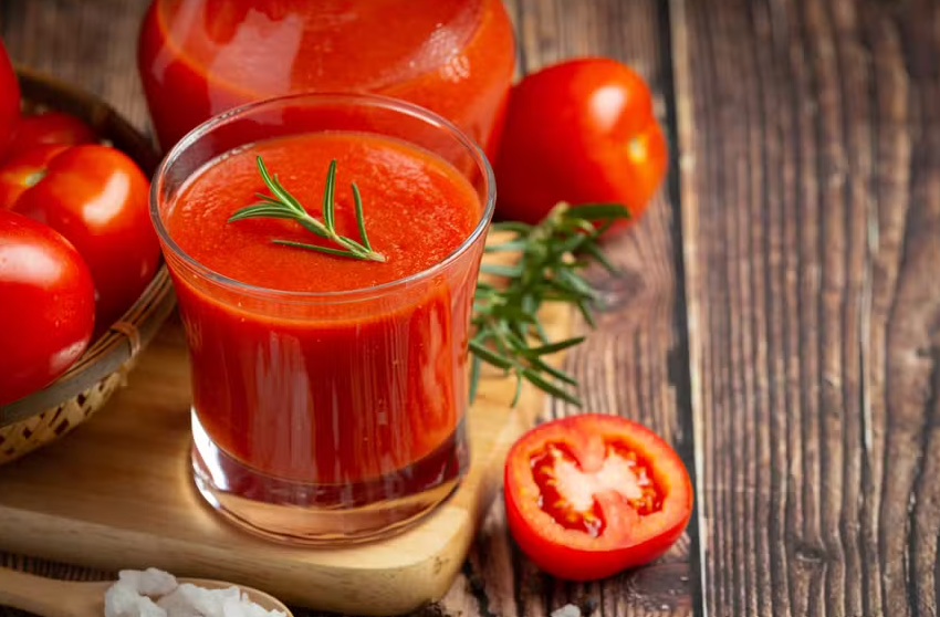 Beber suco de tomate e soja pode reduzir inflamação