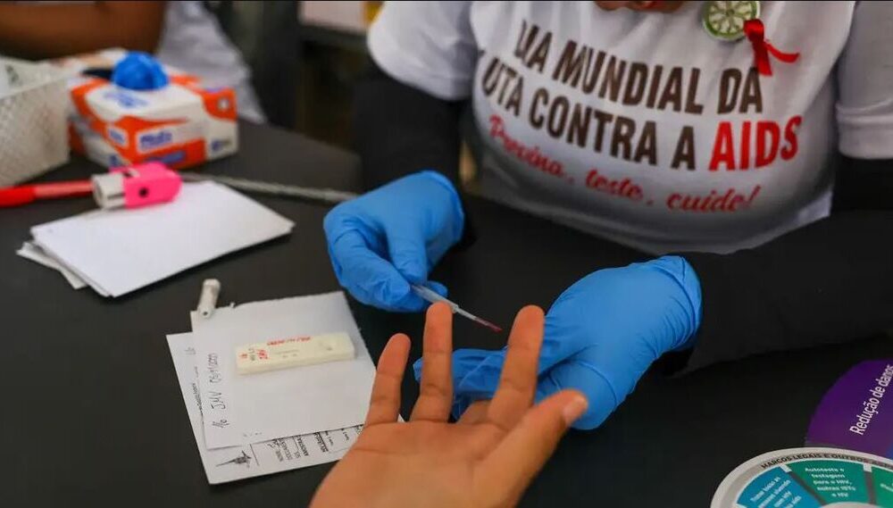 Medo e preconceito atrapalham cuidado com HIV - QTU Questões do Universo
