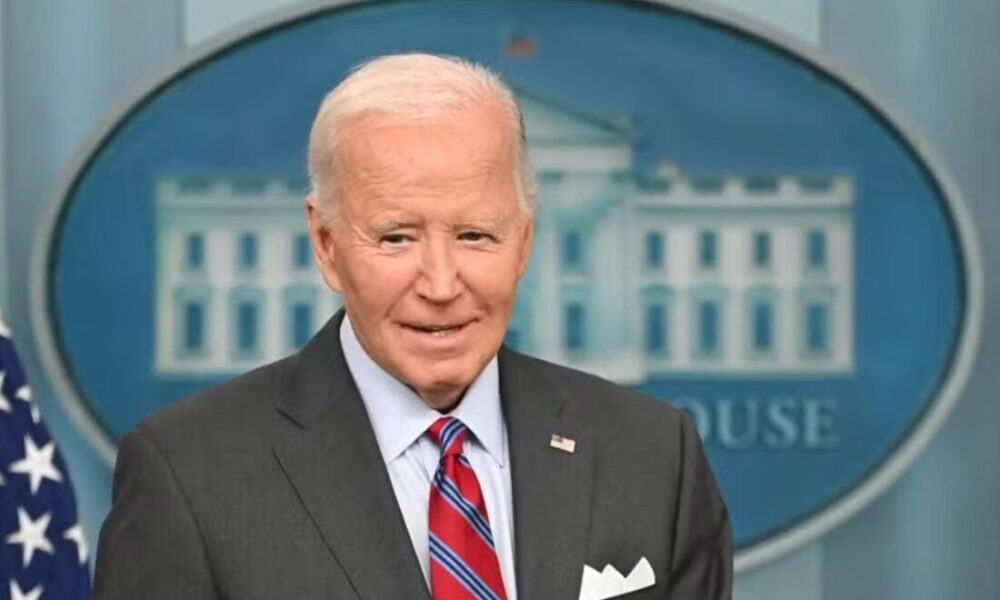 Biden lança livro de memórias e diz que tratamento de câncer está progredindo bem