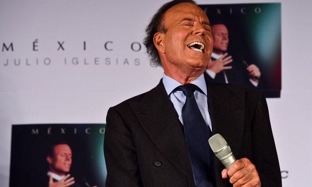Ex-funcionárias de Julio Iglesias fazem nova acusação de agressão sexual