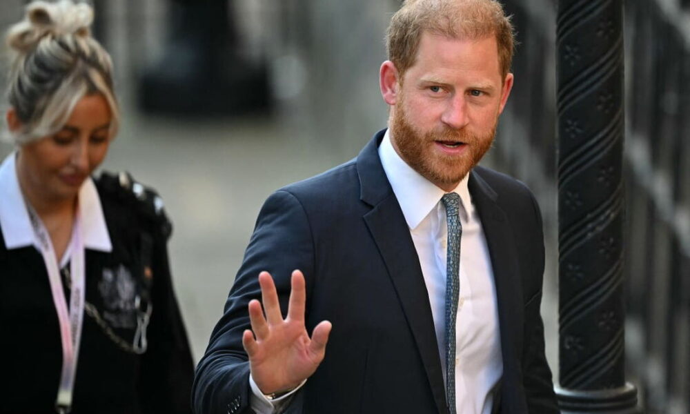Príncipe Harry critica invasão dos paparazzi na vida dos filhos