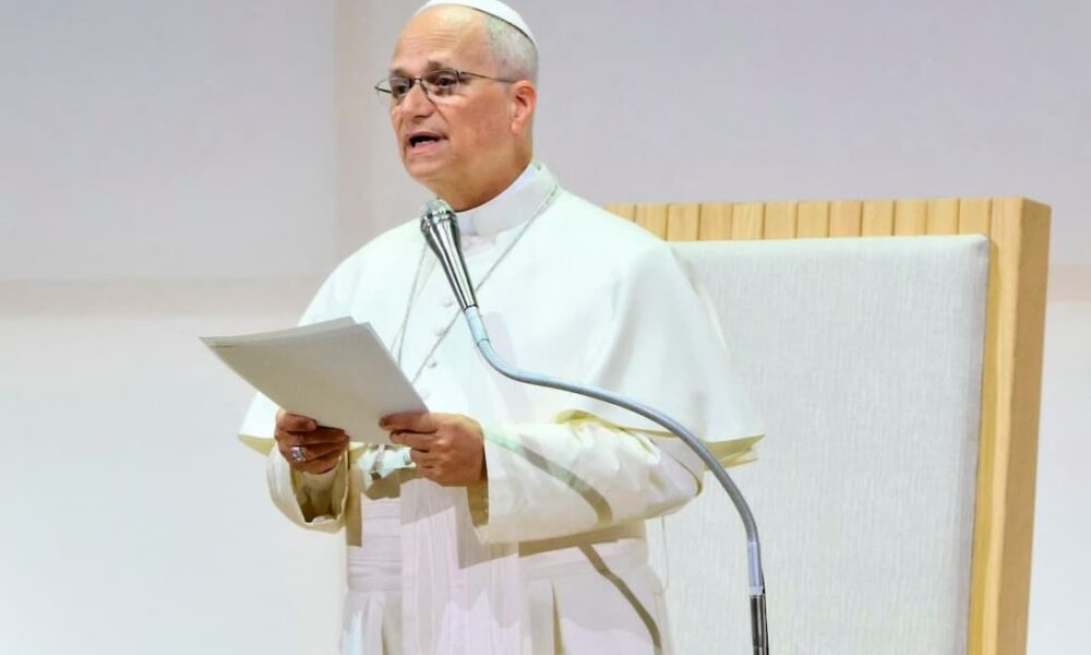 Leão XIV acaba com cortes salariais no Vaticano