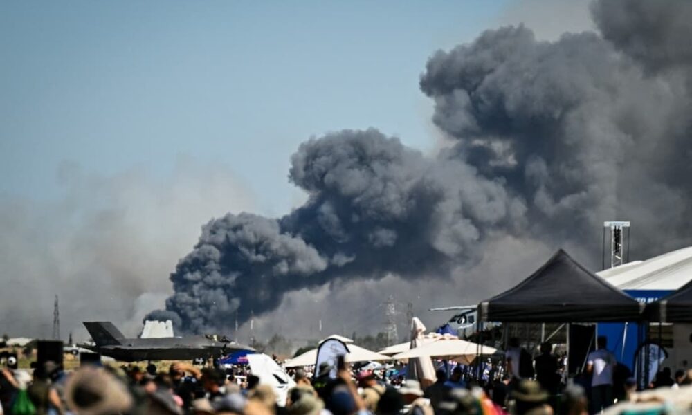 Acidente com avião militar na Grécia resulta na morte de pilotos