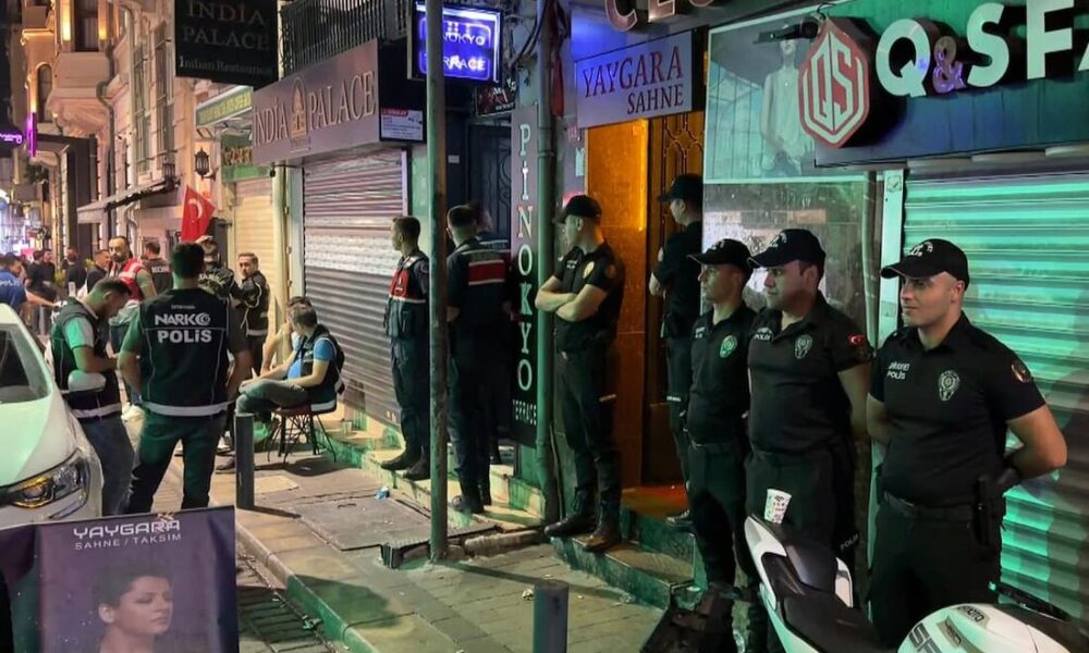 Polícia turca faz operação contra ativistas e espaços LGBTQIA+