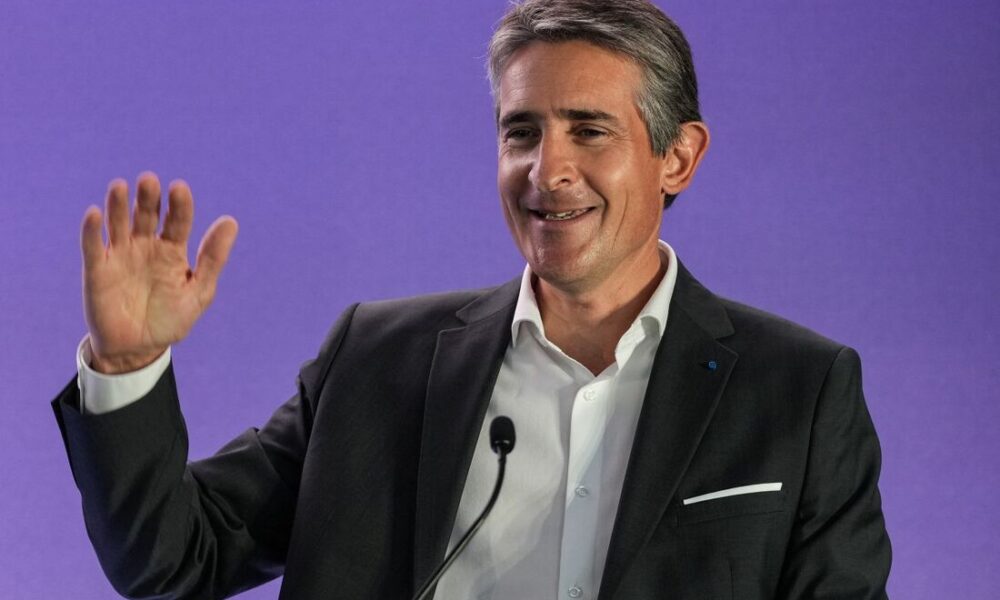 Chefe do grupo francês Thales solicita que governos criem normas para IA - Foto