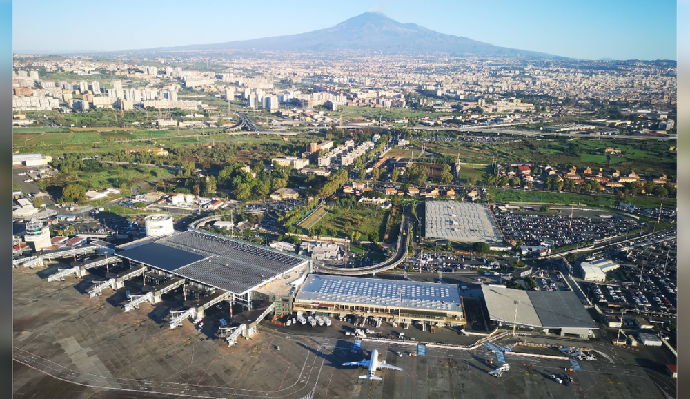 Aeroporto da Sicília fecha devido à atividade do vulcão Etna