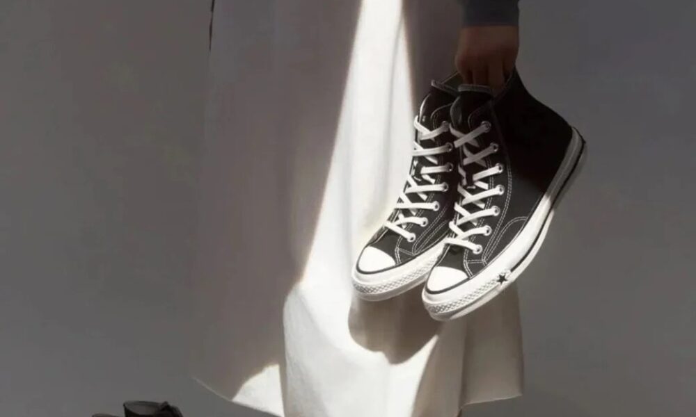 Converse pede desculpas por anúncio polêmico de tênis