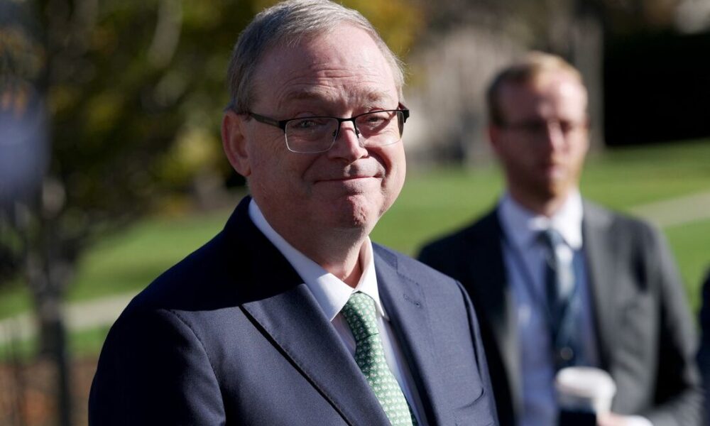 EUA: Hassett pede saída de Powell do Fed após relatório apontar falhas