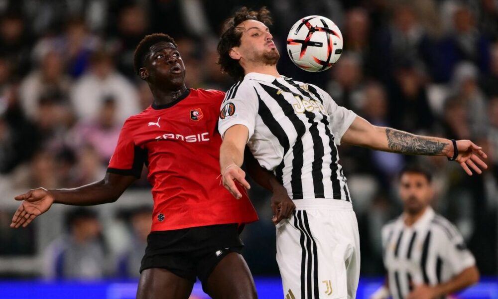 Benfica assume liderança; Juventus empata na Liga Europa