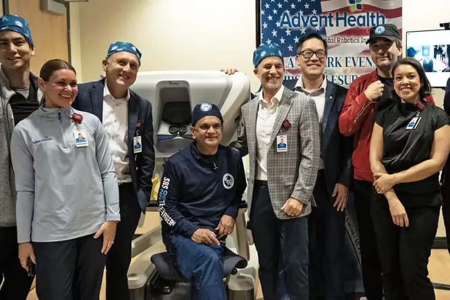 Médico realiza cirurgia com robô a 56 km de distância nos EUA
